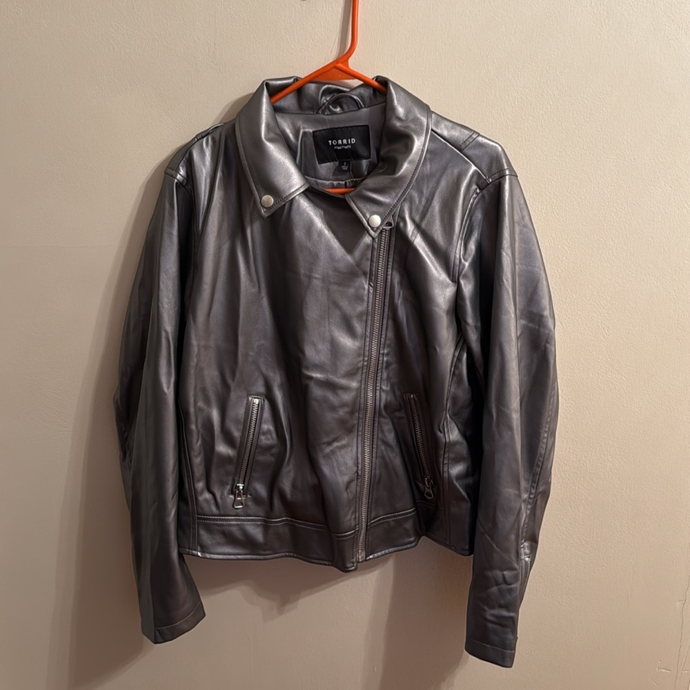 CLEARANCE NWT Torrid Faux Leather Metallic Moto Jacket